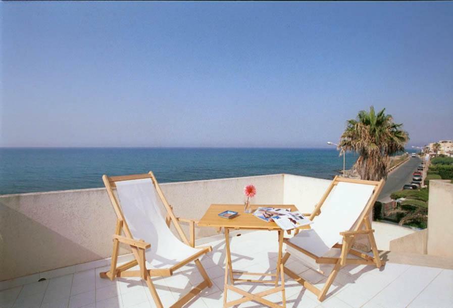 Mare Addosso Vila Marina di Ragusa Exterior foto